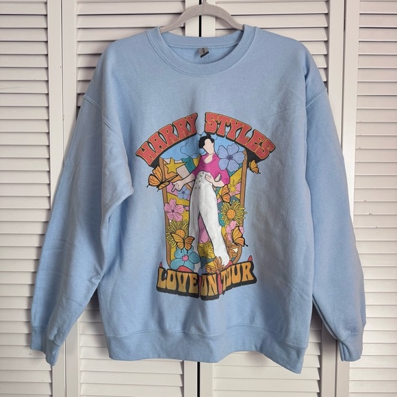 Harry Styles‎ Love on Tour Graphic Pullover Crewneck Sweatshirt Blue - Picture 1 of 6
